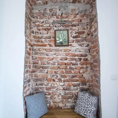 Lion's Bridge Boutique 2bdrm Apt, Center Gem דירה *