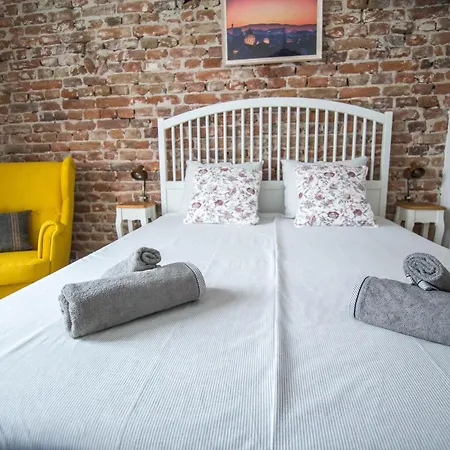 Lion's Bridge Boutique 2bdrm Apt, Center Gem דירה סופיה