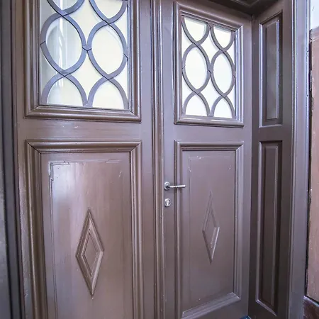 Lion's Bridge Boutique 2bdrm Apt, Center Gem Lejlighed *