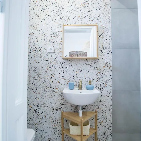 Appartement Lion's Bridge Boutique 2bdrm Apt, Center Gem