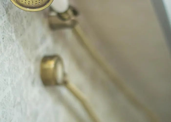 Lion's Bridge Boutique 2bdrm Apt, Center Gem アパート