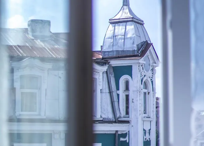 Lion's Bridge Boutique 2bdrm Apt, Center Gem * Sofia