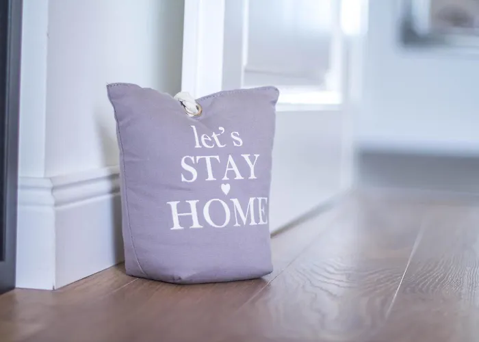 アパート Lion's Bridge Boutique 2bdrm Apt, Center Gem ソフィア