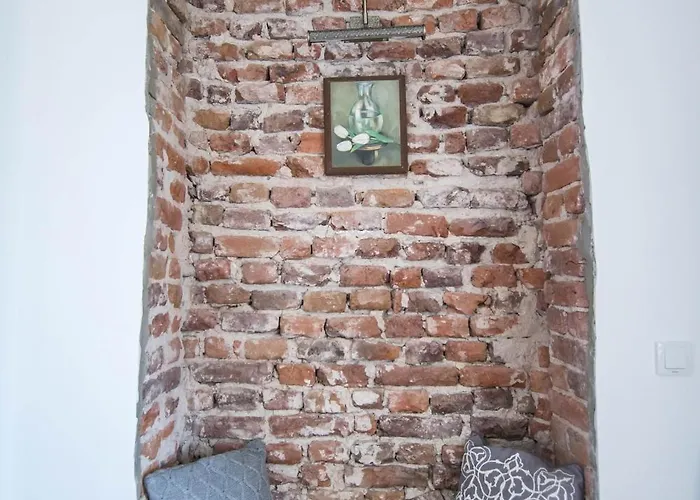 Lion's Bridge Boutique 2bdrm Apt, Center Gem アパート *