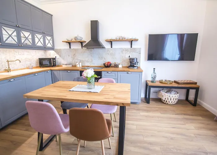 Lion's Bridge Boutique 2bdrm Apt, Center Gem Sofia